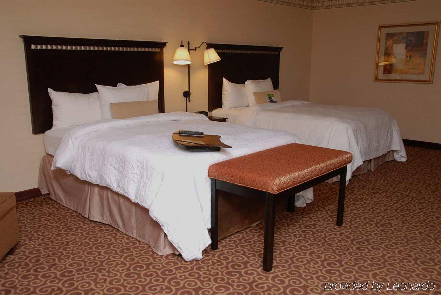Hampton Inn & Suites Staten Island New York Pokoj fotografie